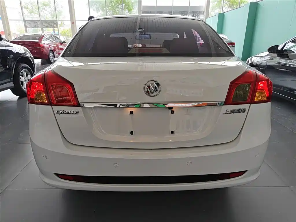 Buick Excelle 2013 1.5L Automatic Classic фото 6