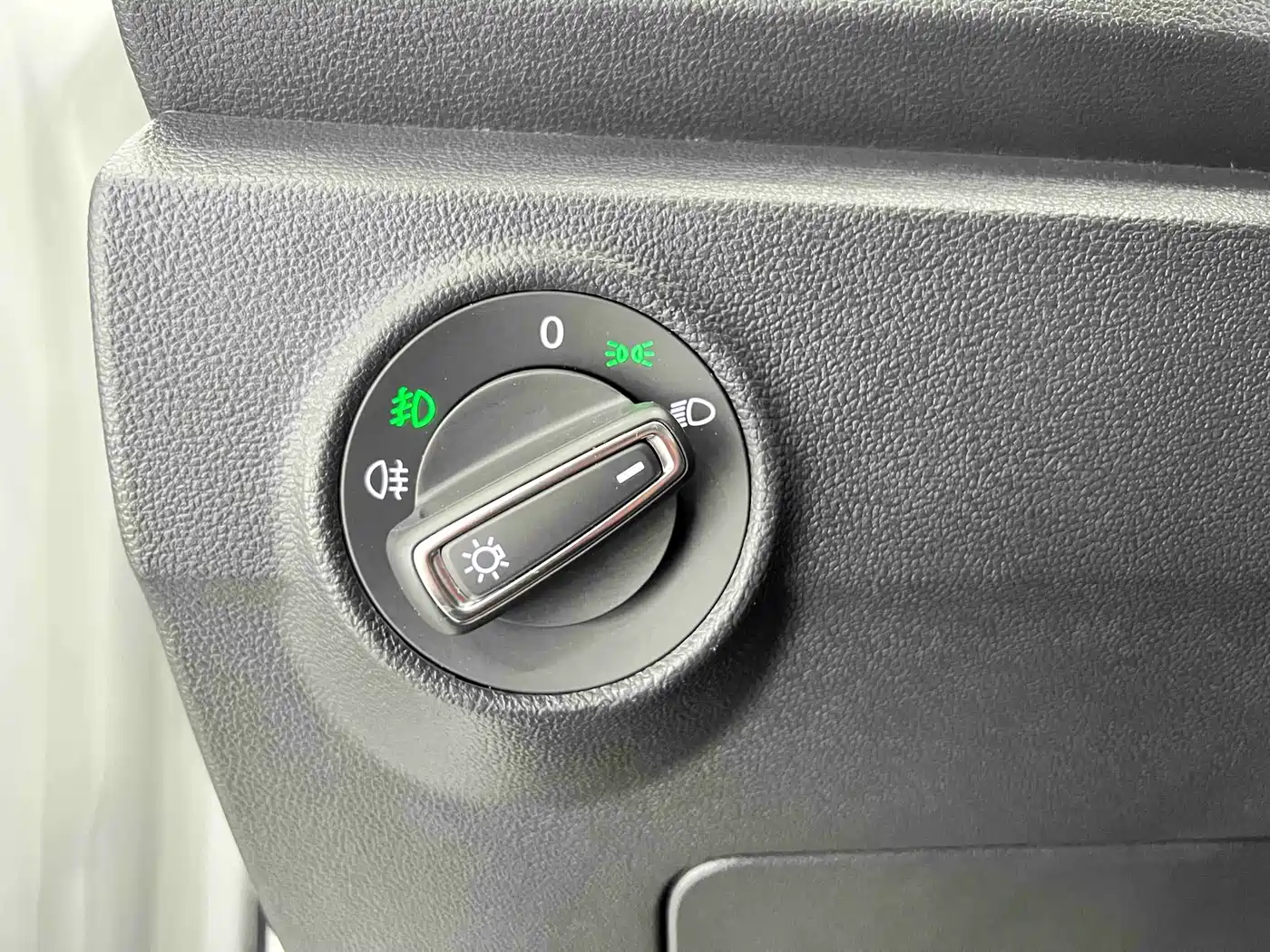 VOLKSWAGEN T ROC EXPLORING SONGS