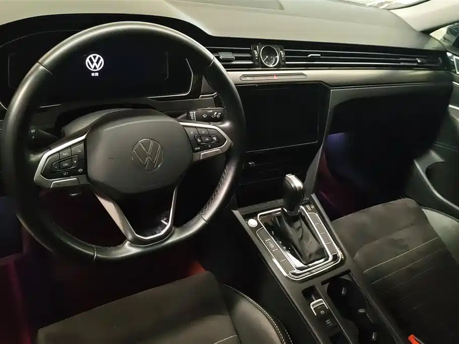 Volkswagen Magotan 2021 330TSI DSG 30th Anniversary Edition фото 12