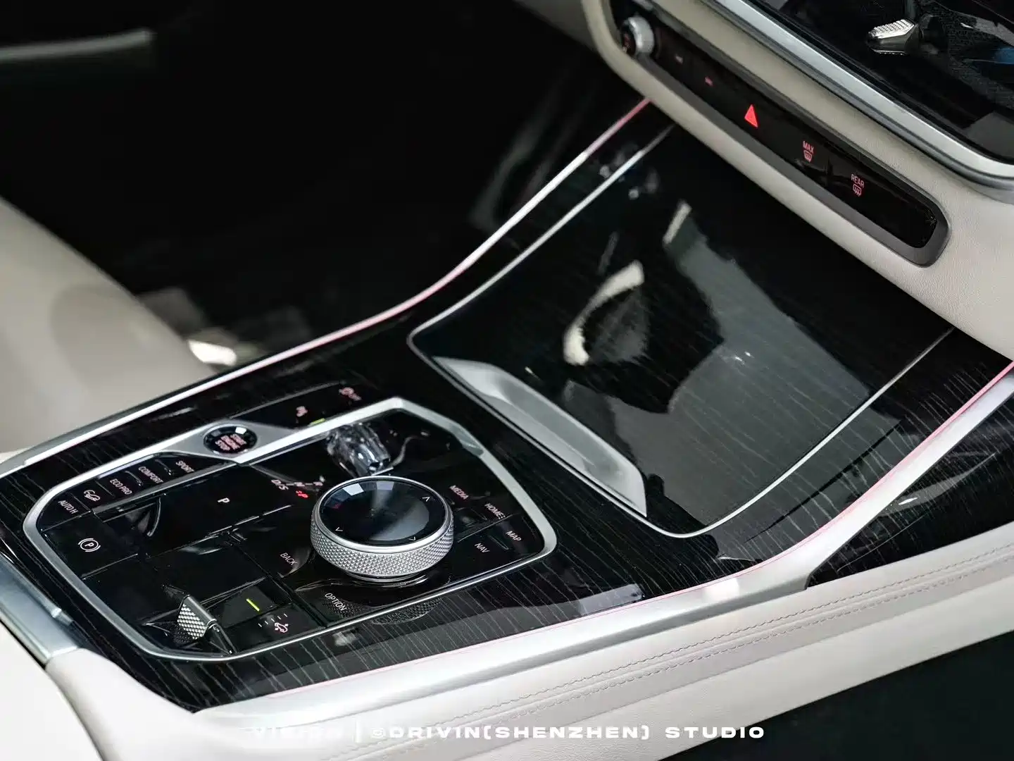 Photo 9 - BMW X7