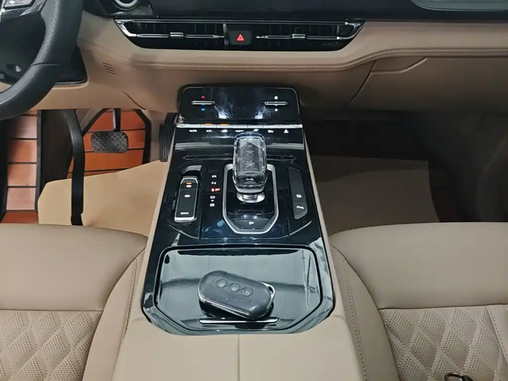 Wuling Motors Wuling Victory 2023 2023 2.0L DHT Luxury Edition