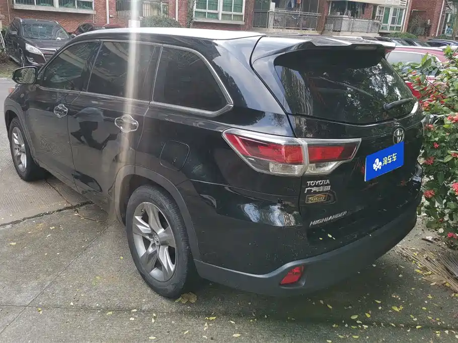 Toyota Highlander 2015 2.0T AWD Luxury Edition 7-seater фото 3