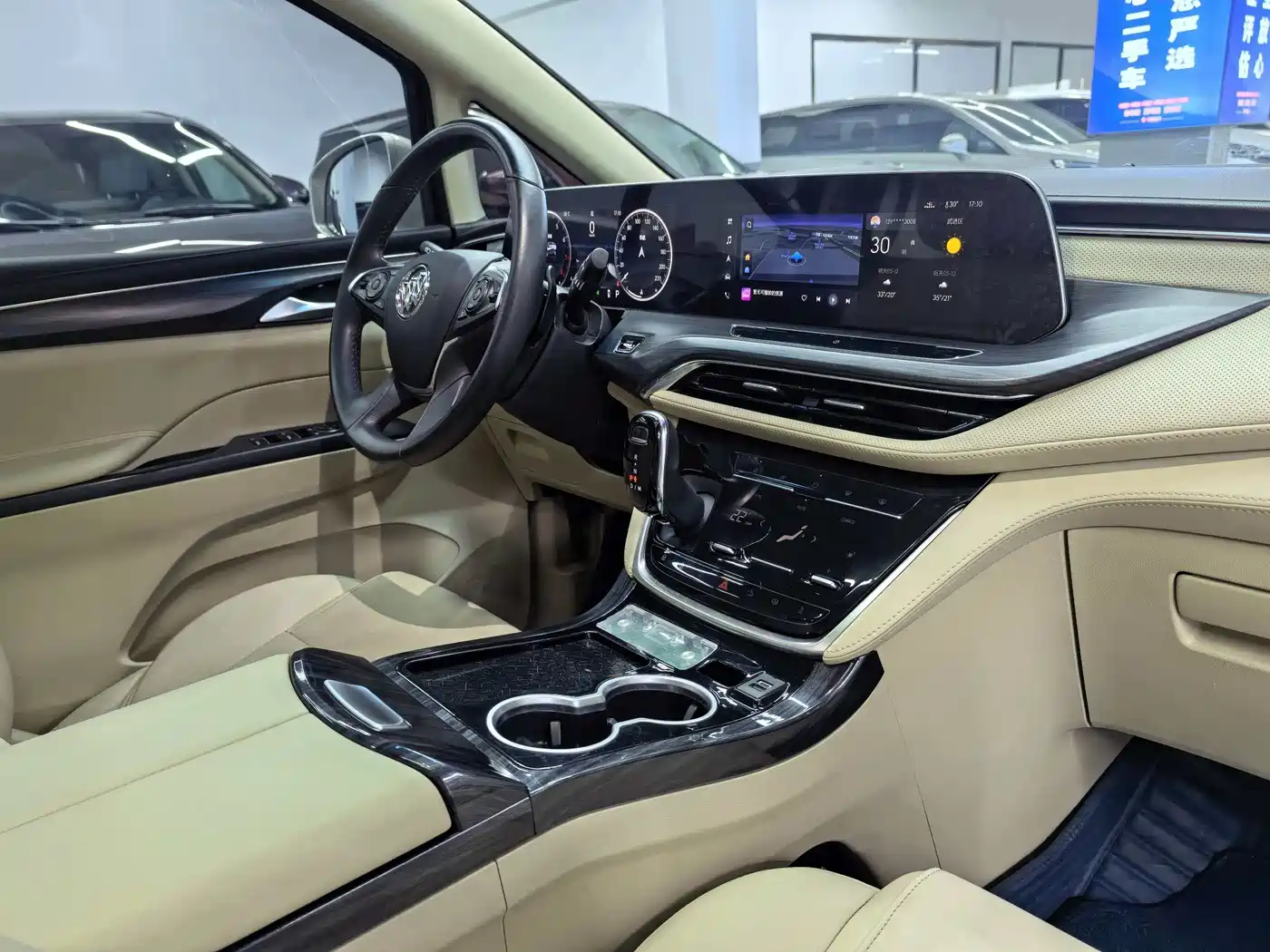 BUICK GL8