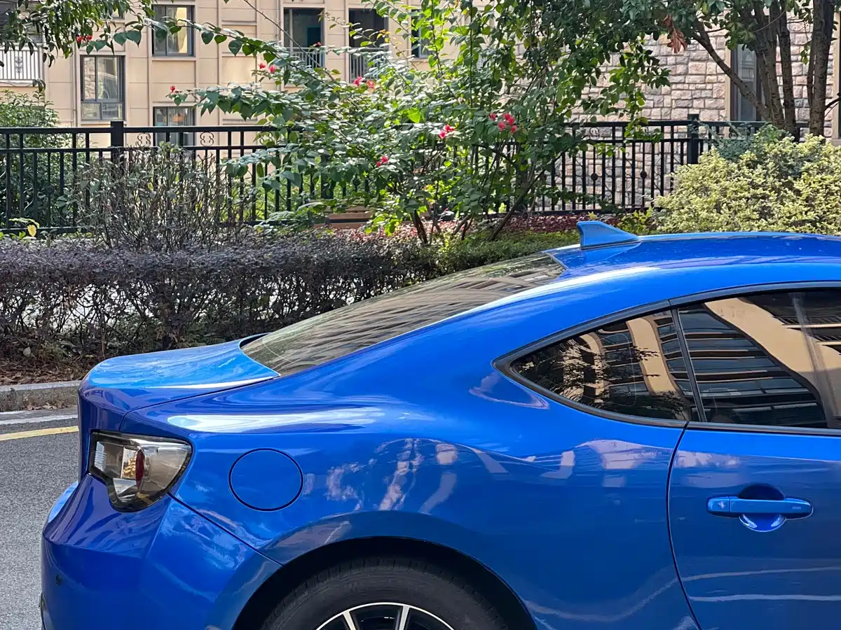 Subaru BRZ 2013 2.0i Automatic Luxury фото 6