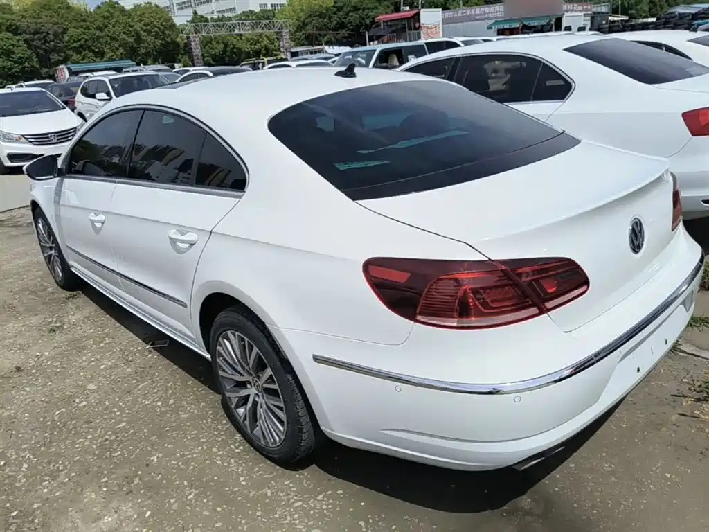 Volkswagen FAW-Volkswagen CC 2018 1.8TSI Luxury фото 5