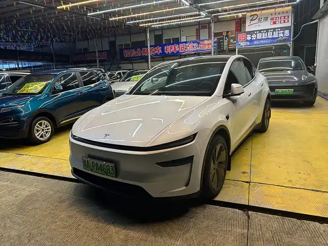 Tesla Model Y 2026