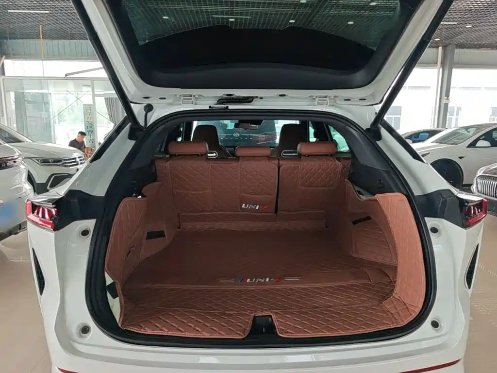 Changan UNI-Z 2024 2025 1.5T Premium
