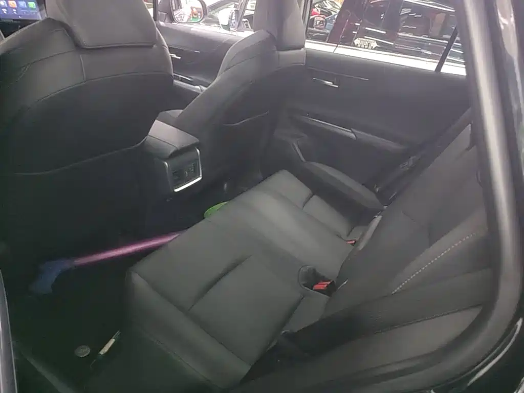 Toyota Venza 2023 2022 2.0L CVT 2WD Luxury