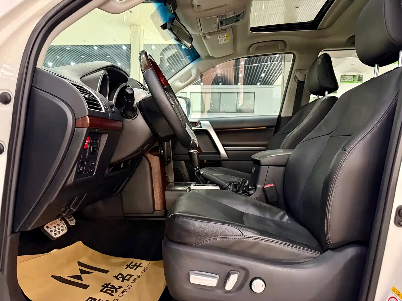Toyota Prado 2016 3.5L Auto TX-L NAVI фото 3
