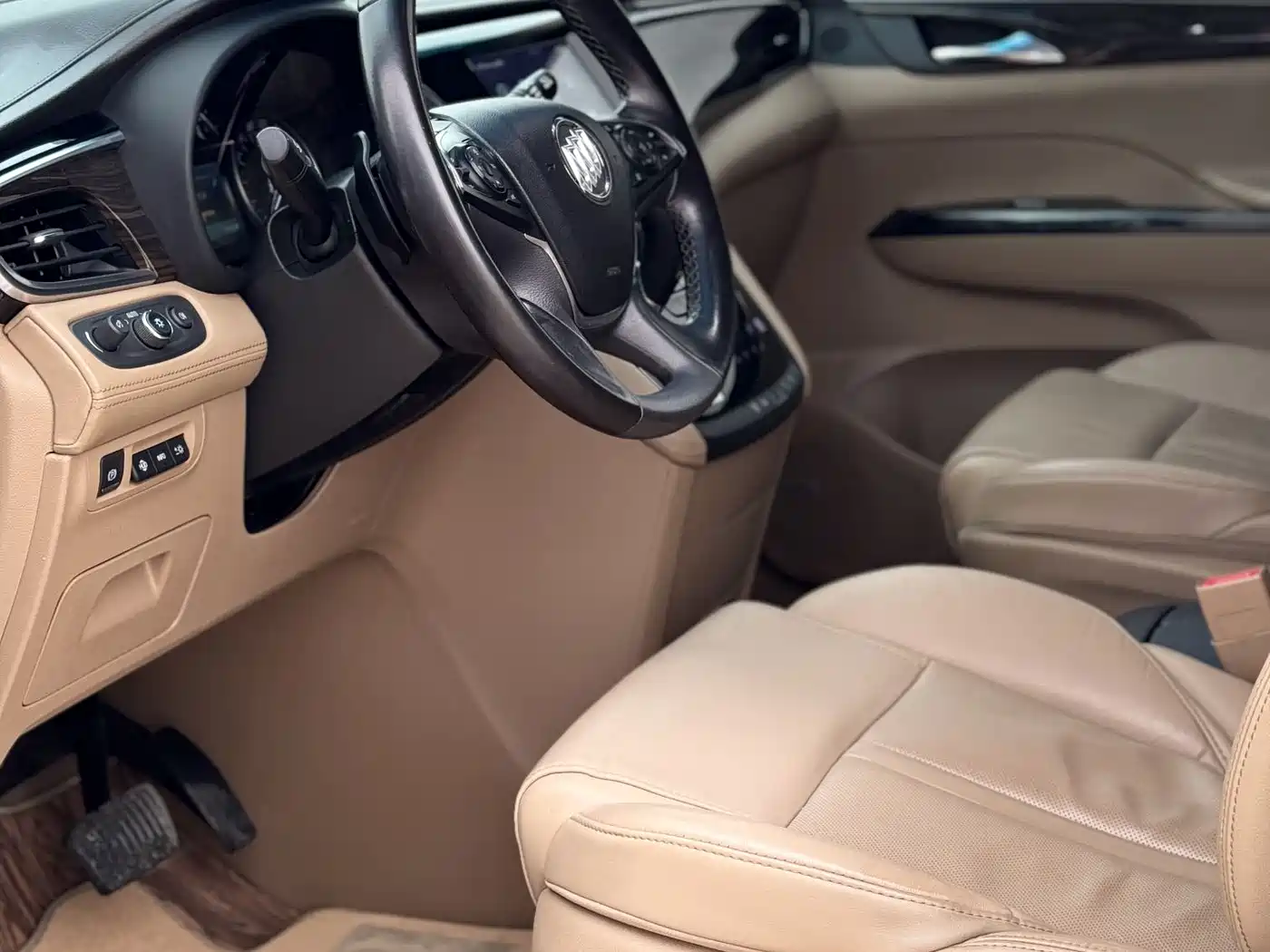 Buick GL8 2018 ES 28T Flagship Type China VI фото 7