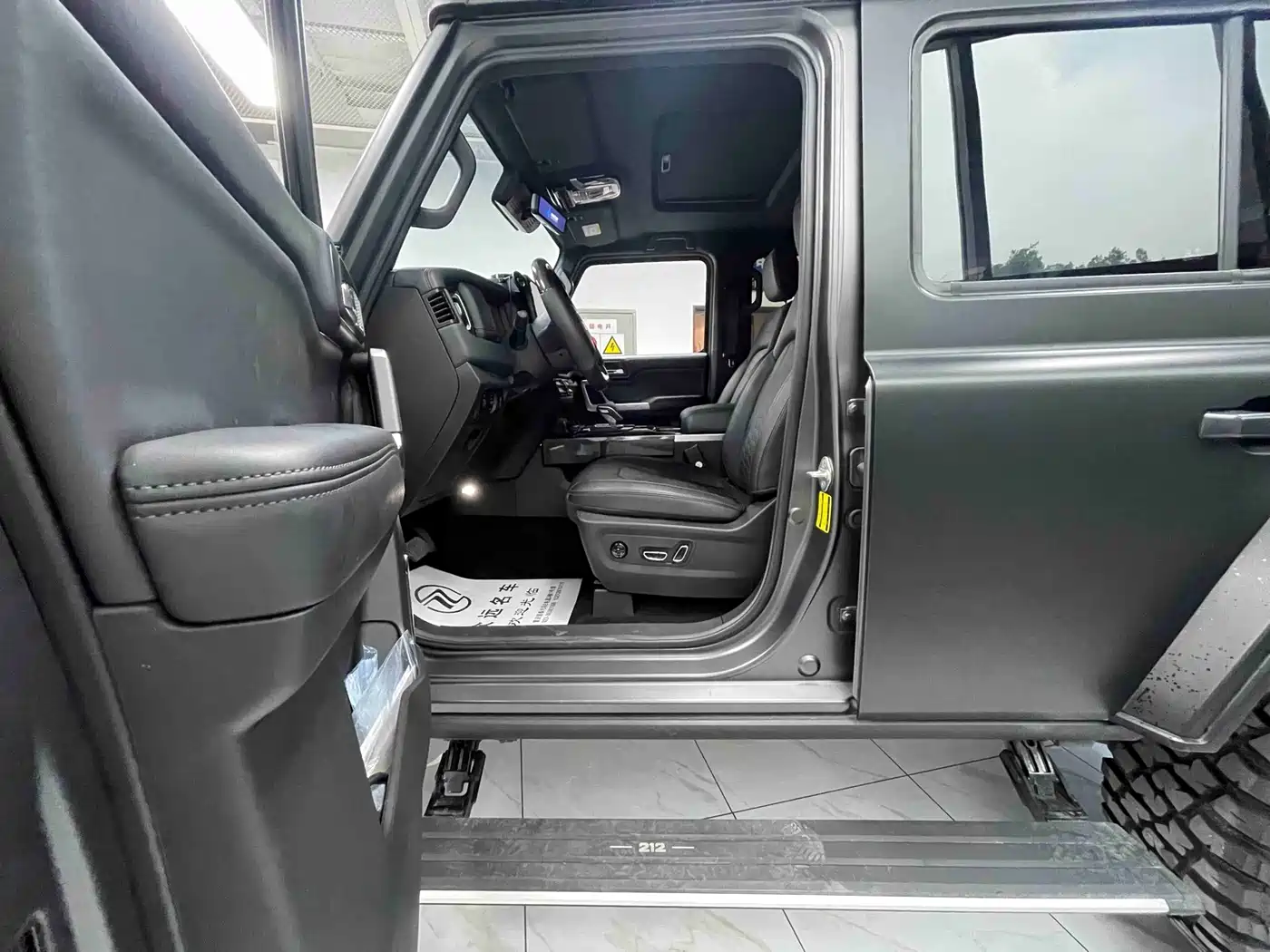 212 T01 2025 2025 2.0T Inspector