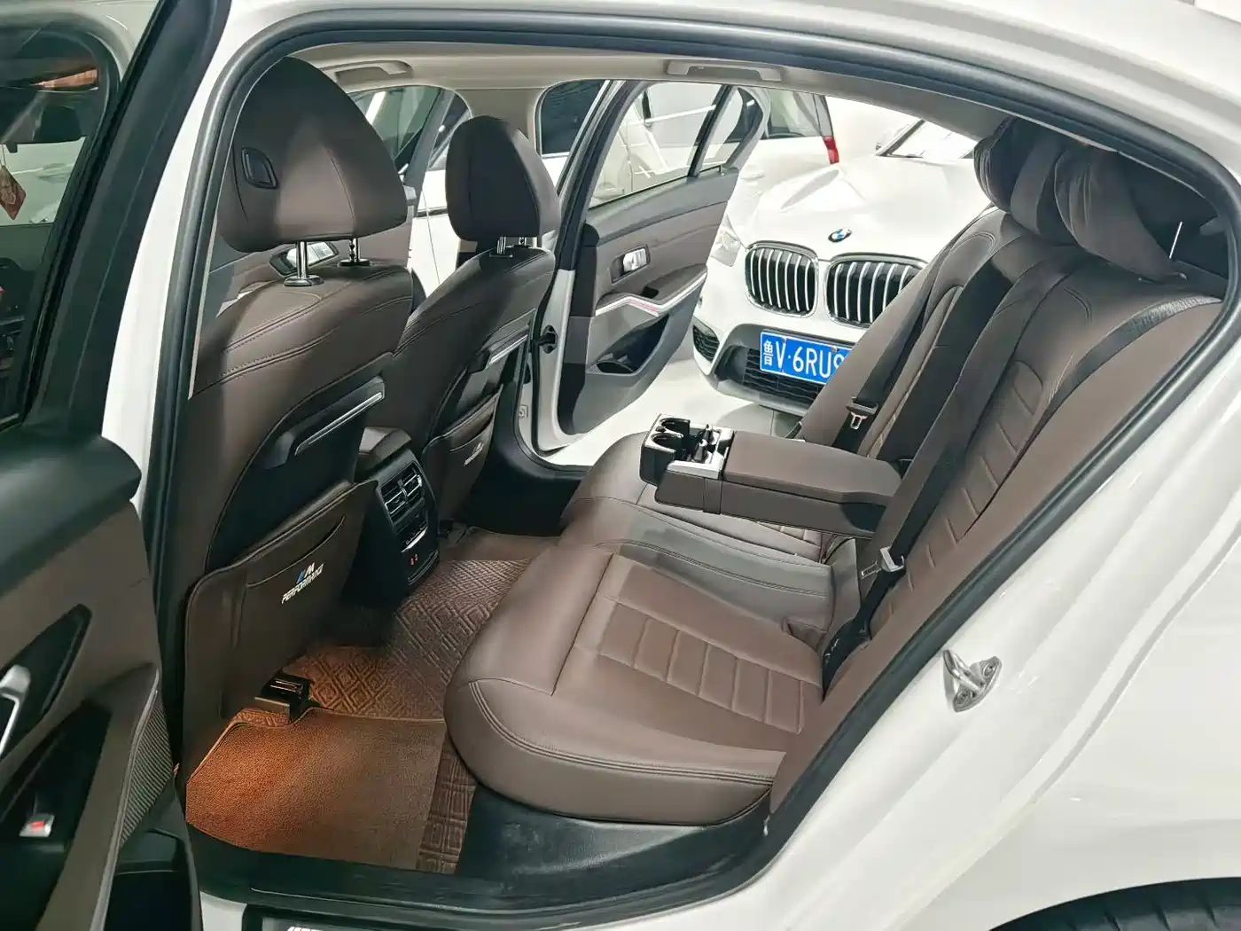 BMW 3 Series 2021 325Li M Sport Package фото 6