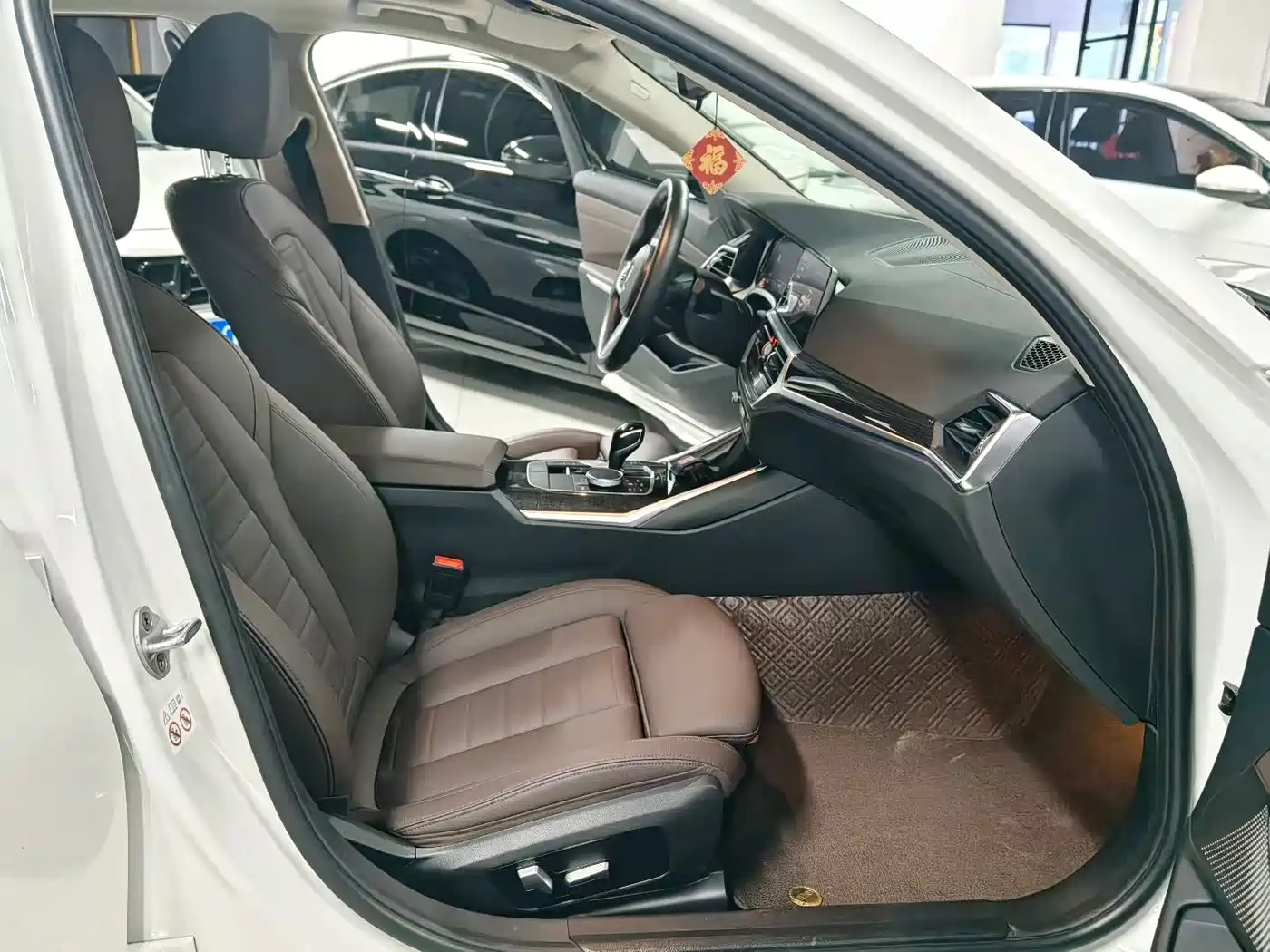 BMW 3 Series 2021 325Li M Sport Package фото 8