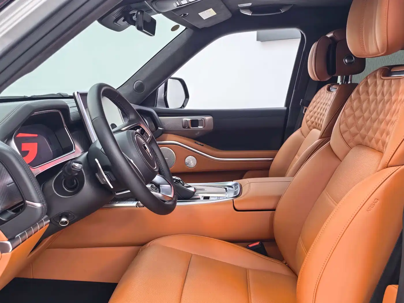 TANK TANK 700 NEW ENERGY