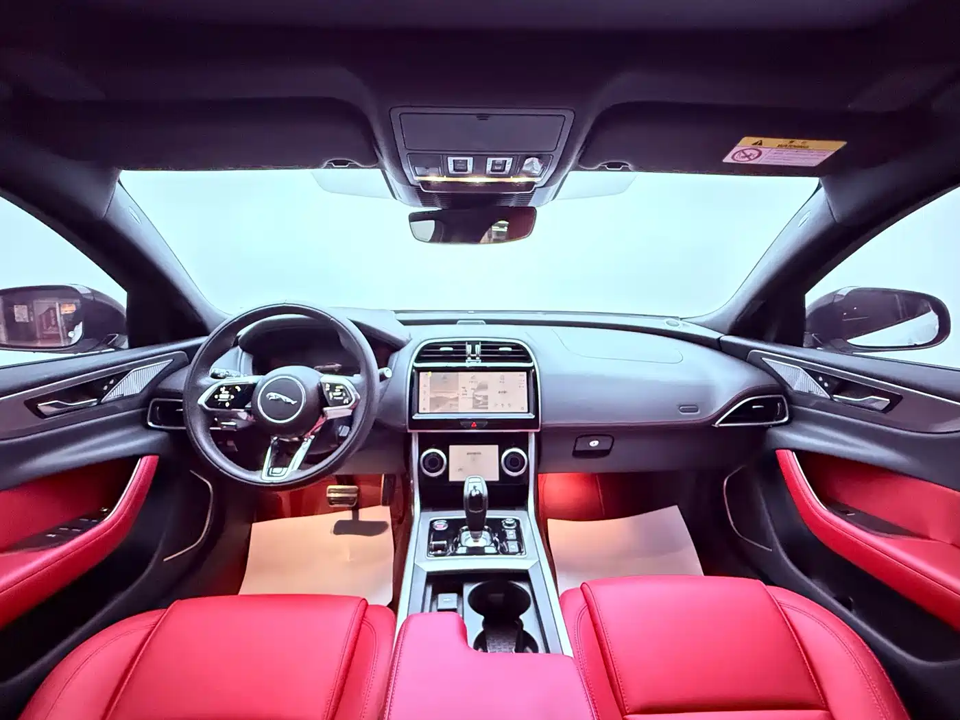 Jaguar XEL 2025 2025 2.0T 250PS R-DYNAMIC 90th Anniversary Edition
