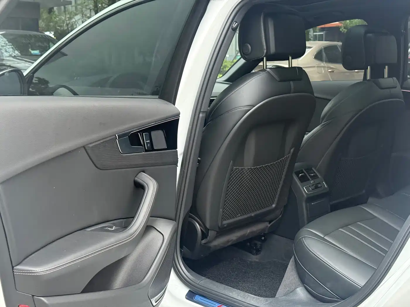 Audi A4L 2024 40 TFSI Luxury Dynamic фото 13