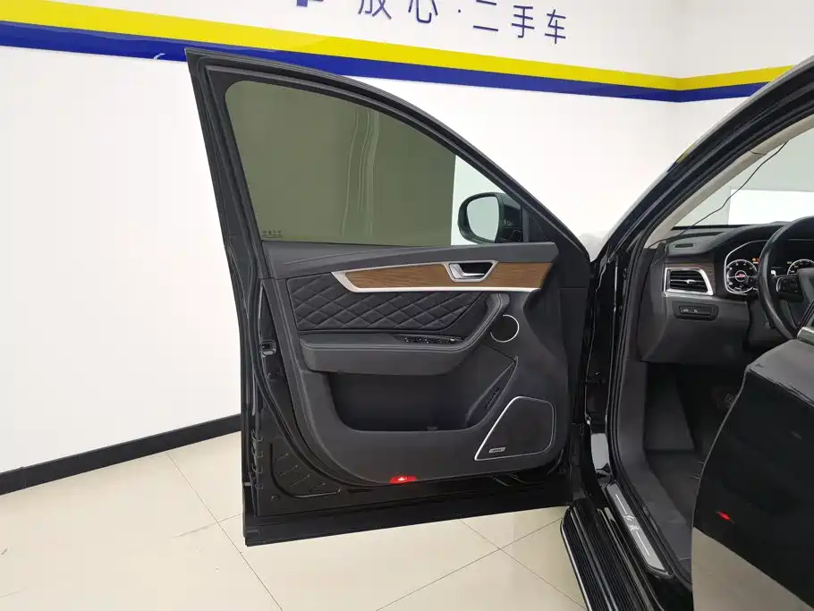 Hongqi HS7 2023 2022 2.0T DCT 2WD ZhiLian QiChang Edition 5-seater