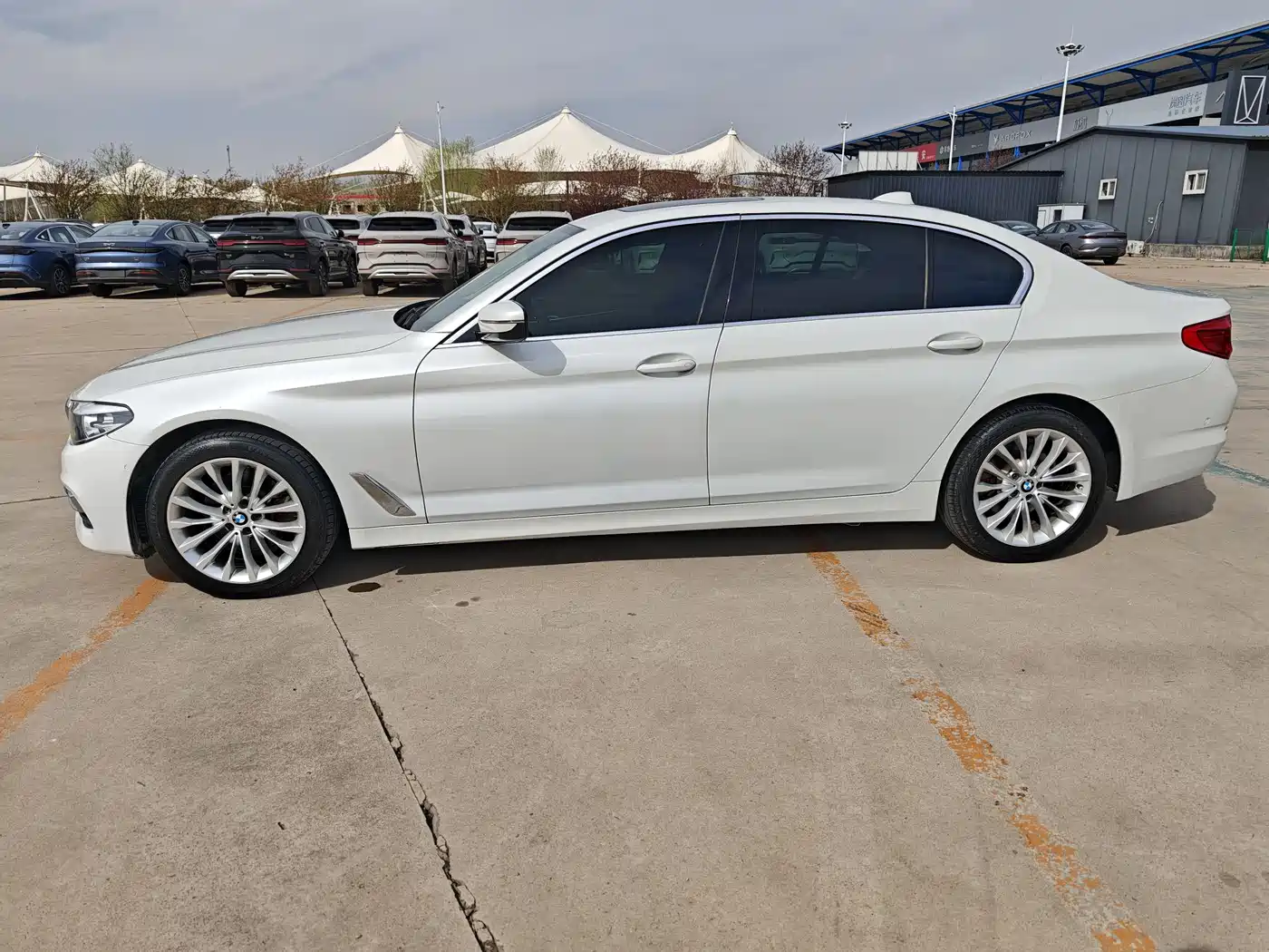 BMW 5 Series 2019 525Li Luxury Package фото 3