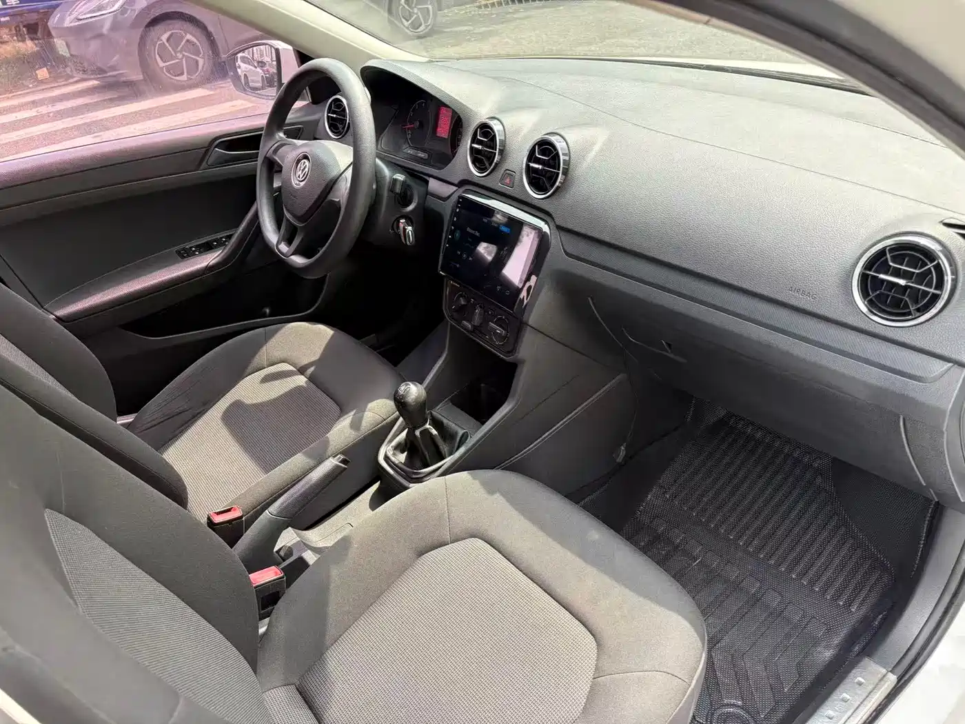 Volkswagen Jetta 2017 1.4L Manual Fashion фото 9