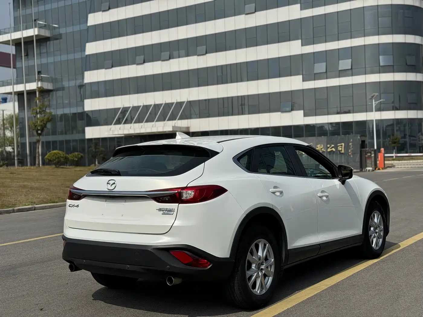 Mazda CX-4 2016 2016 2.0L Automatic 2WD Skyactiv Dynamic Edition