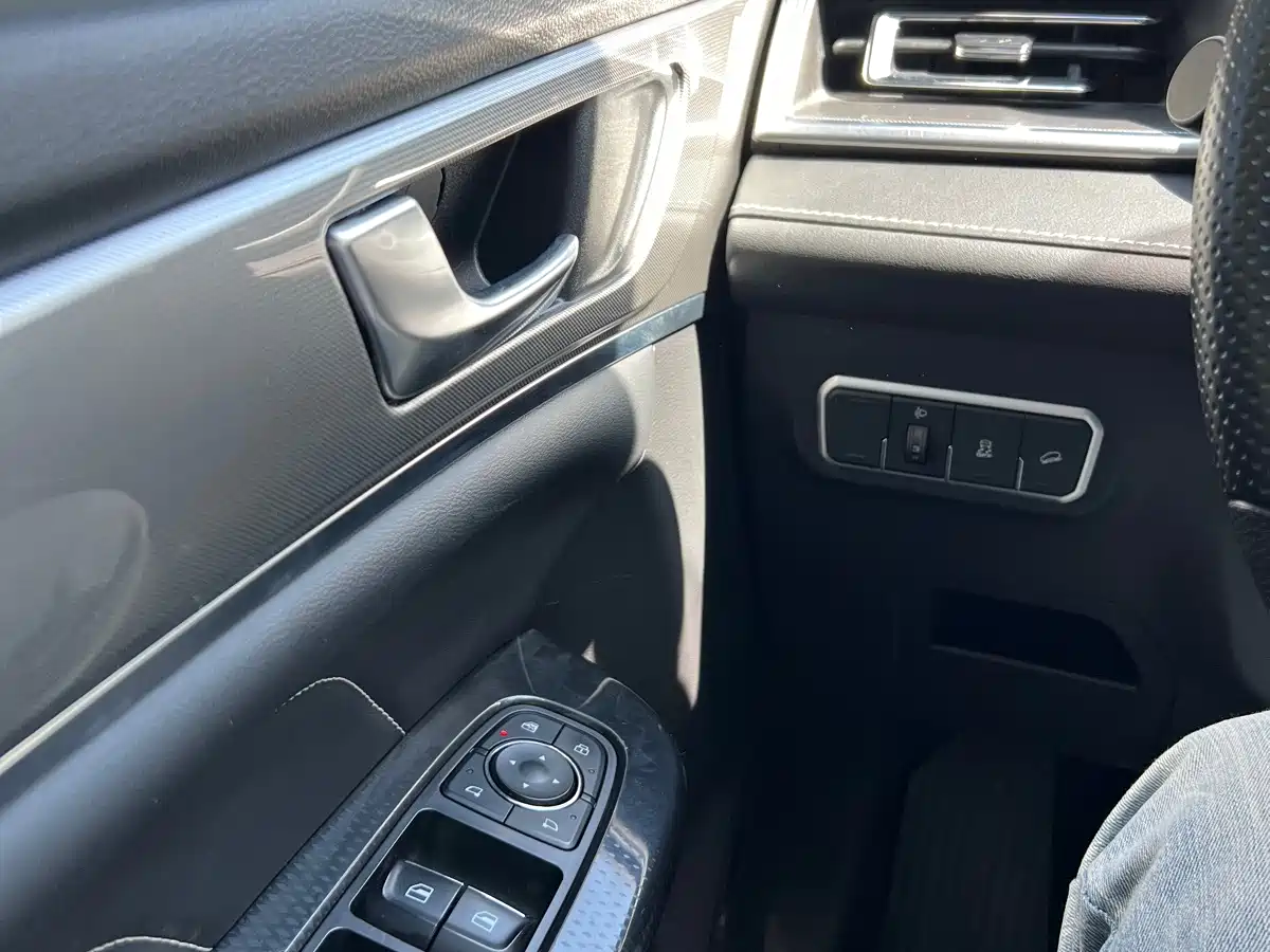 Haval M6 2023 2023 PLUS 1.5T Manual Elite Smart Connect