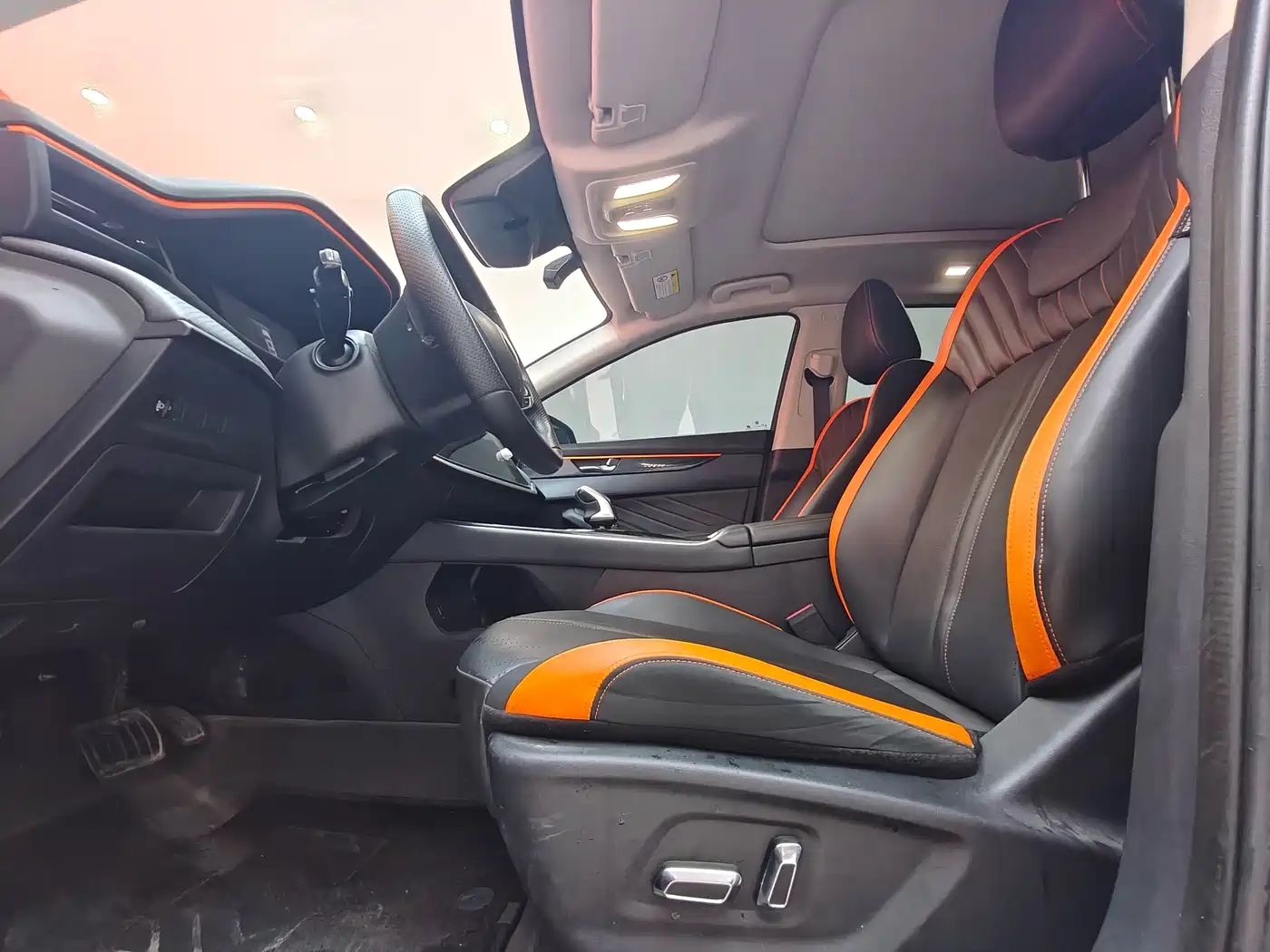 DONGFENG YI HYUN MAX