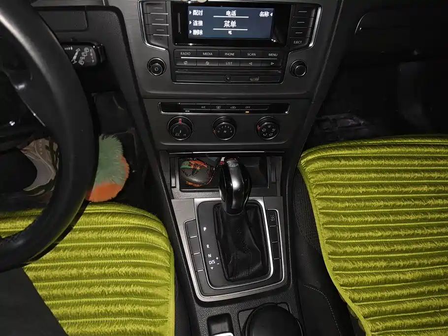 Volkswagen Golf 2015 1.4TSI Automatic Comfort фото 16