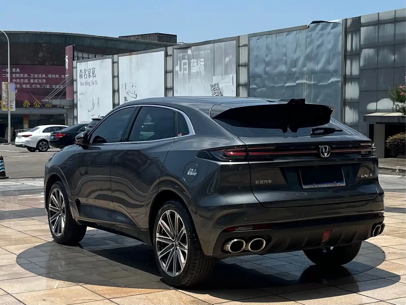 Changan UNI-K 2024 2024 2.0T FWD Global Edition