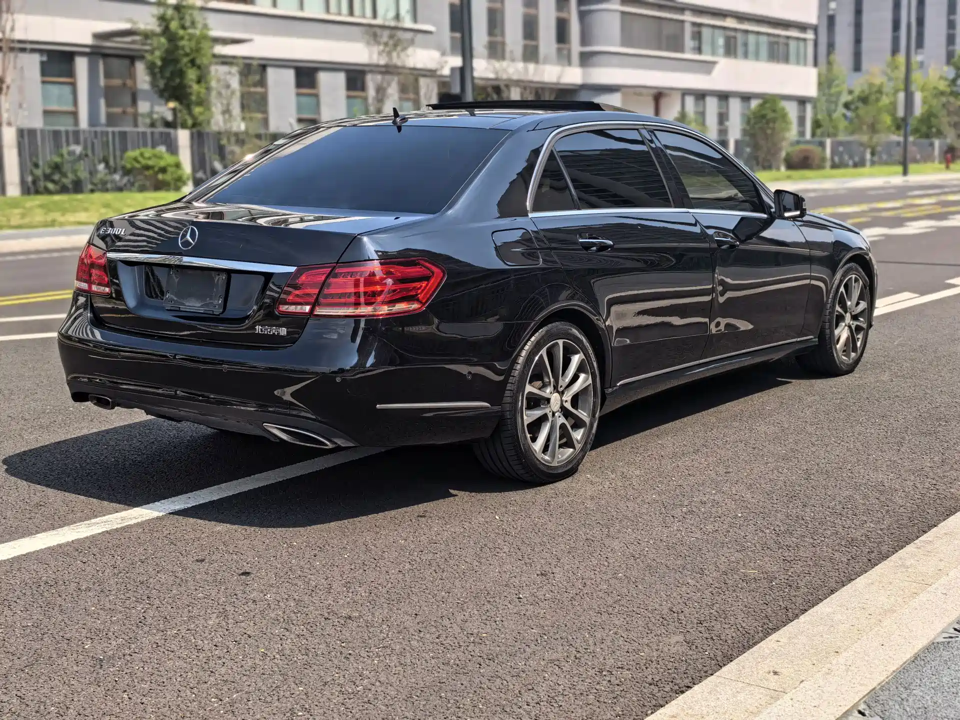 صورة 7 - Mercedes-Benz E-Class