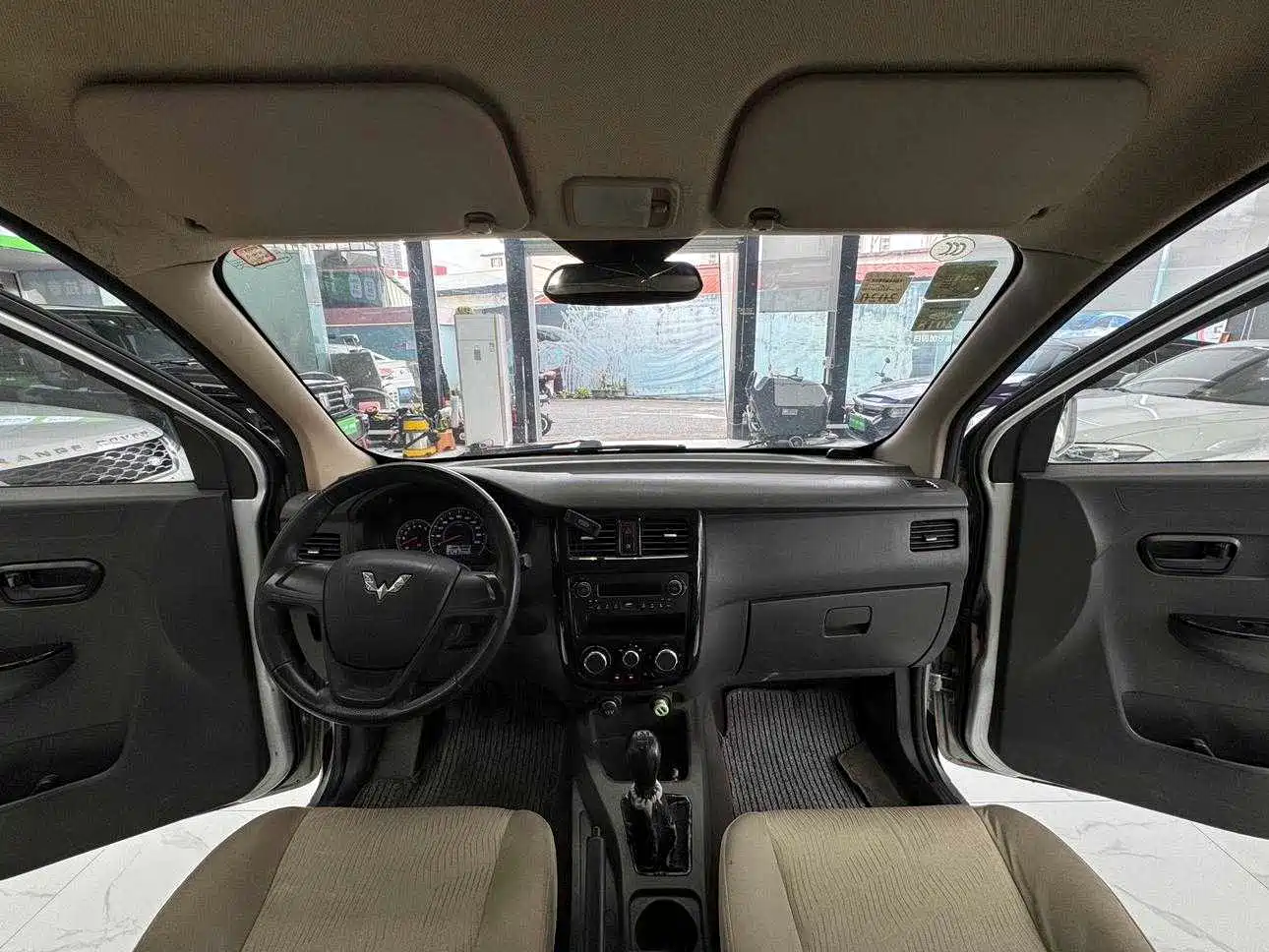 Wuling Motors Wuling Rongguang V 2016 2016 1.5L Standard