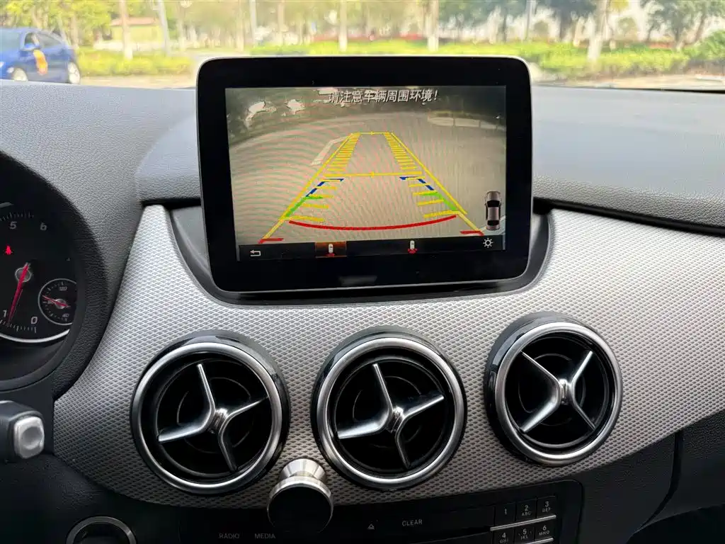 MERCEDES-BENZ B CLASS