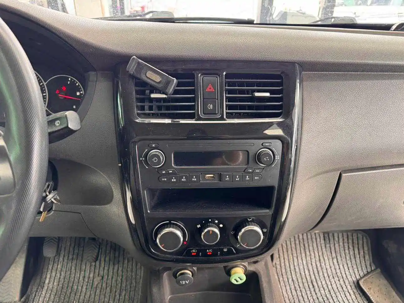 Wuling Motors Wuling Rongguang V 2016 2016 1.5L Standard