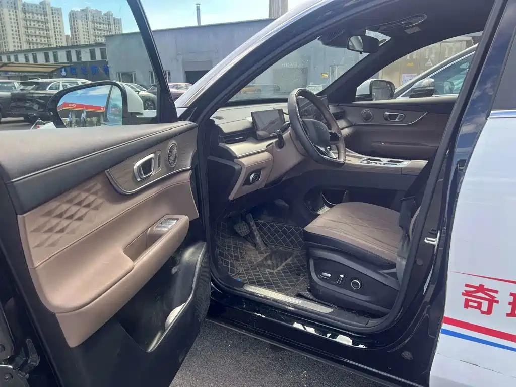 Chery Fengyun Fengyun T8 2025 2025 1.5T 130km Premium 5-seater