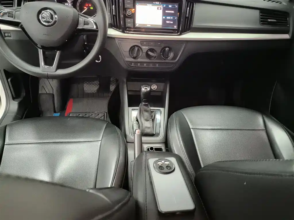Škoda Kamiq 2018 1.5L Automatic Standard Edition China VI фото 14