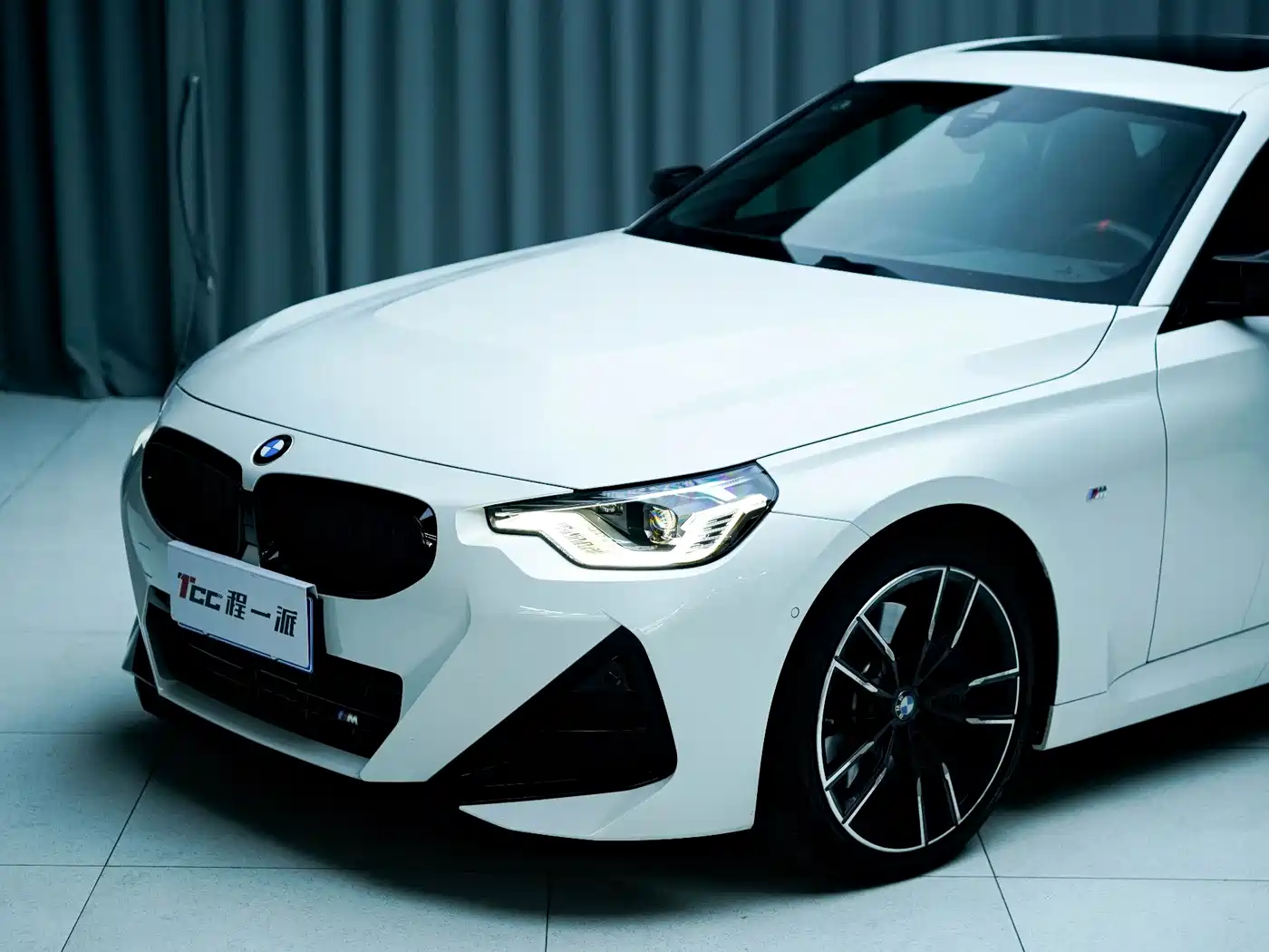 BMW M240I