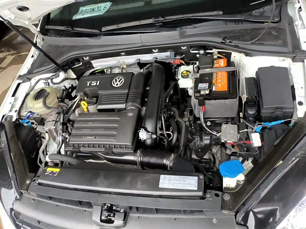 Volkswagen Golf 2018 230TSI Automatic Luxury фото 20