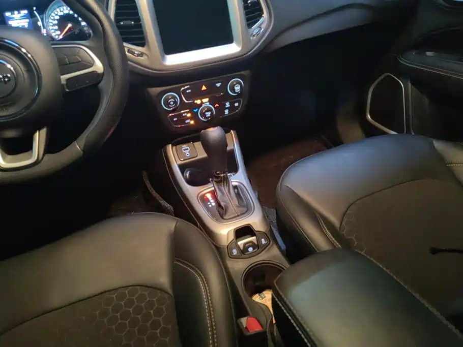 Jeep Compass 2020 2020 220T Automatic Leading Edition