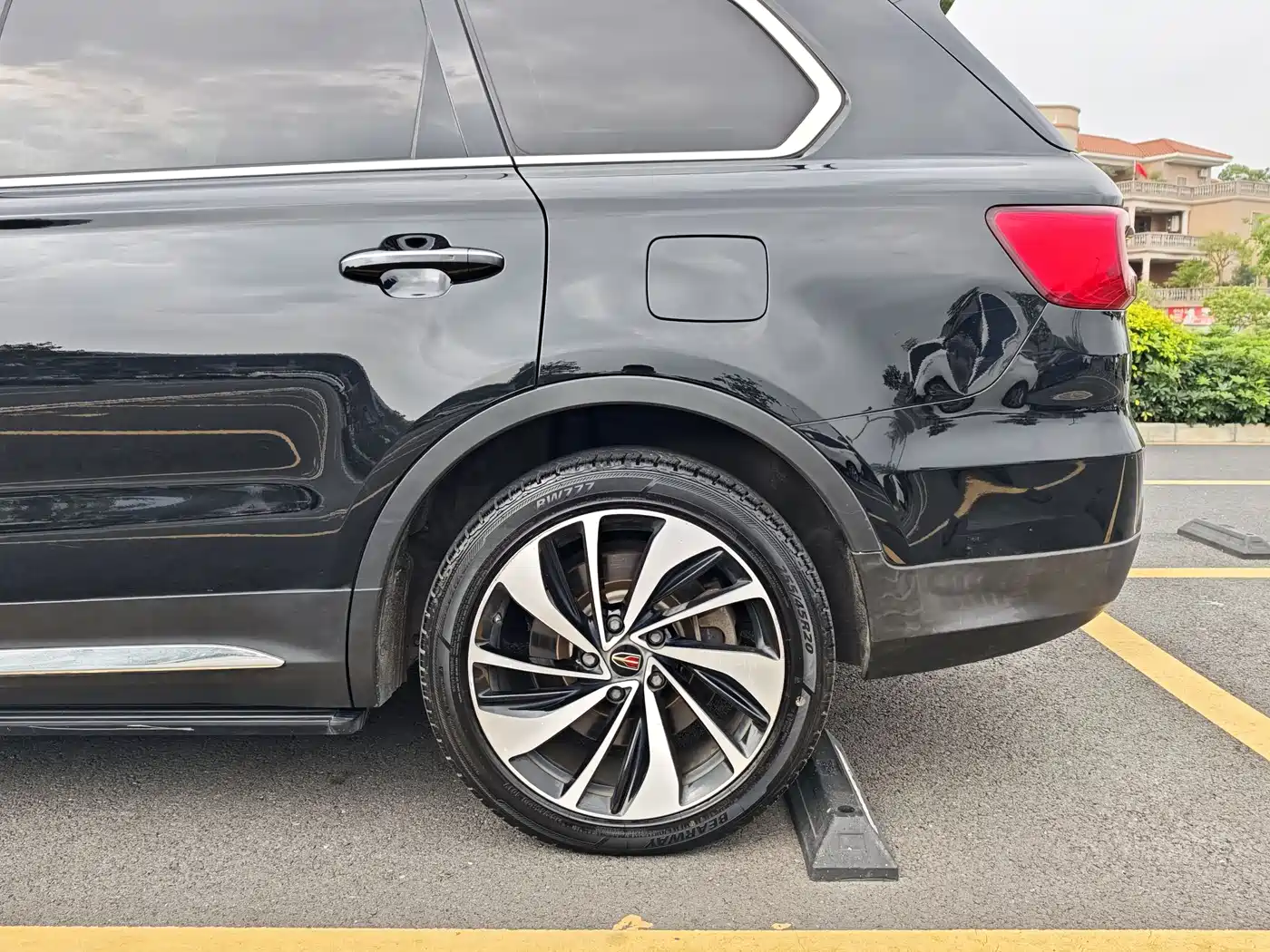 Hongqi HS7 2022 3.0T Auto 4WD Smart Connect Flagship 7-Seater фото 26