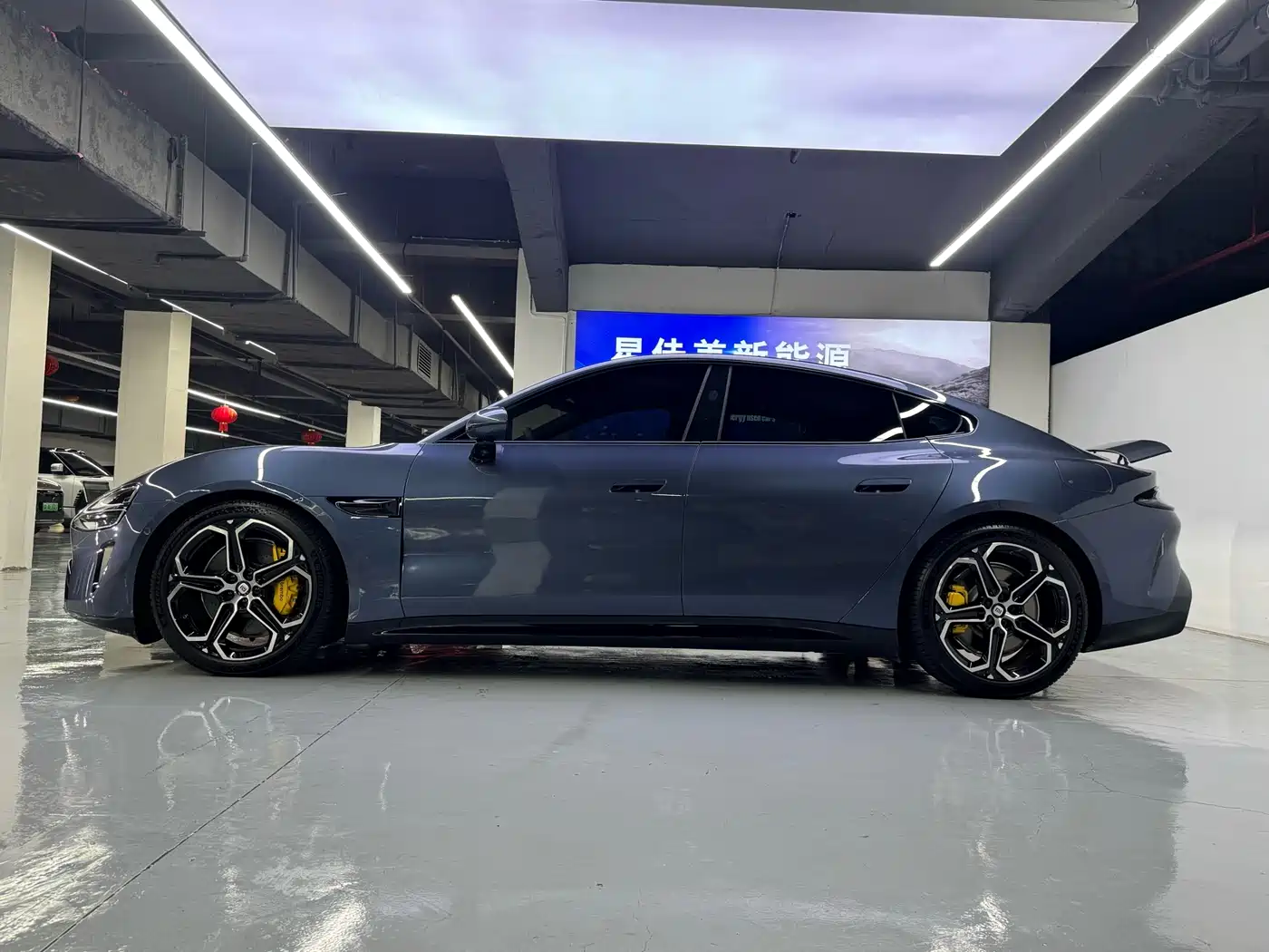 XIAOMI CAR XIAOMI SU7