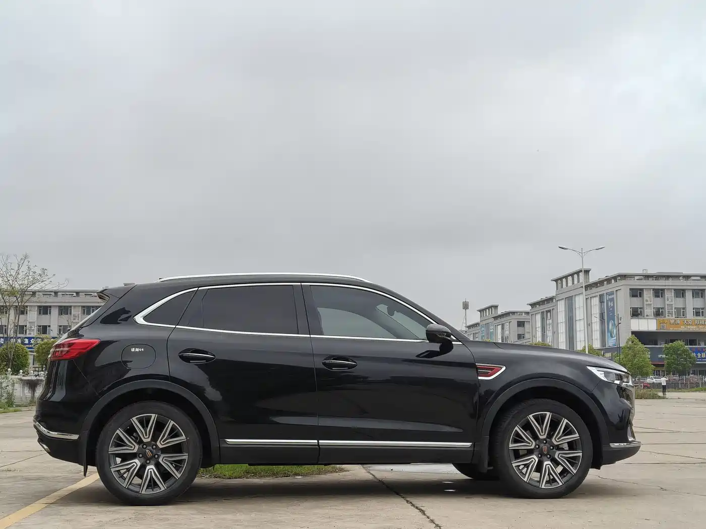 Hongqi HS5 2022 2.0T Smart Connection Flag Enjoy 4WD Shopping Edition фото 4