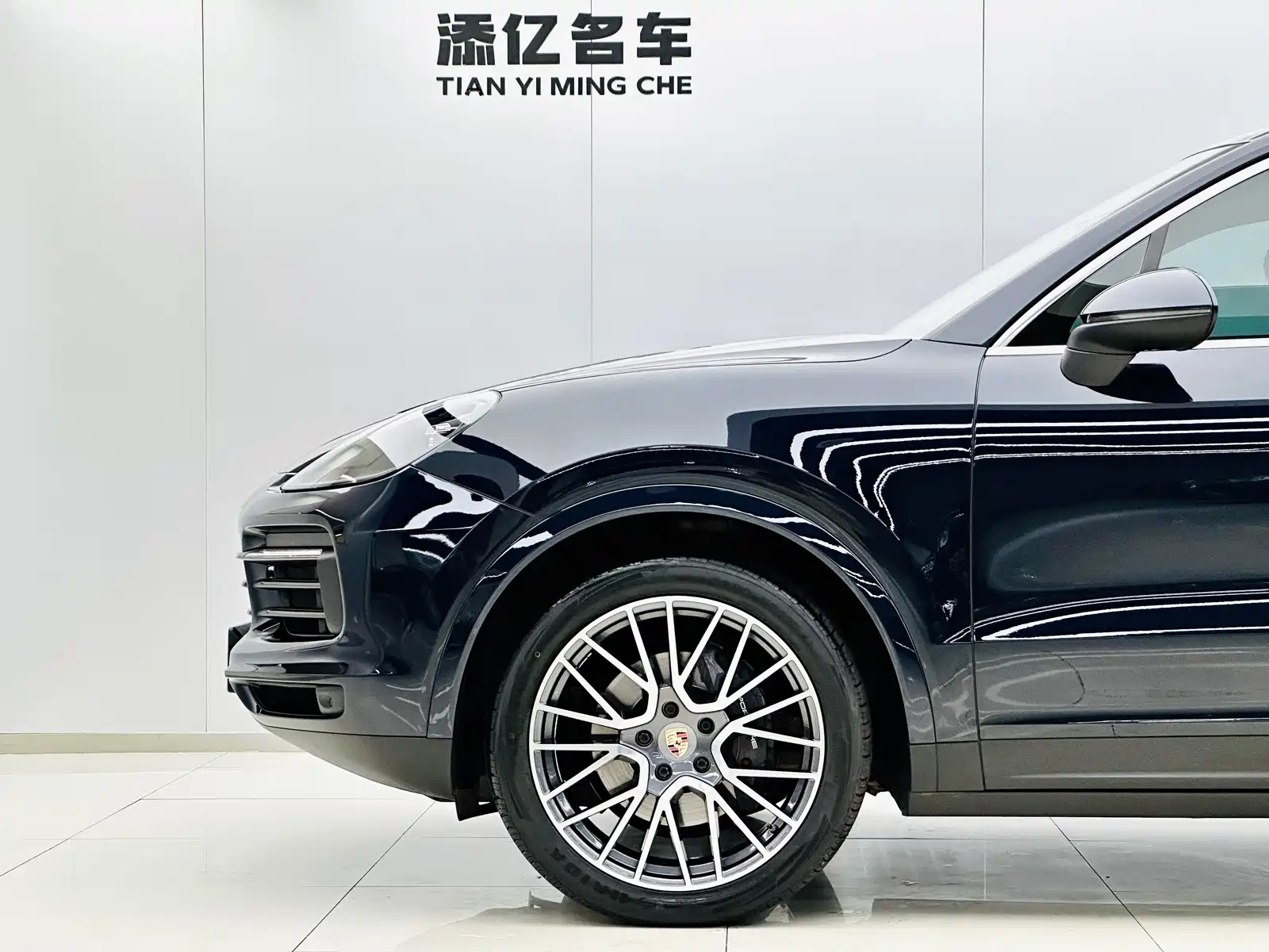 Фото 10 - Porsche Cayenne
