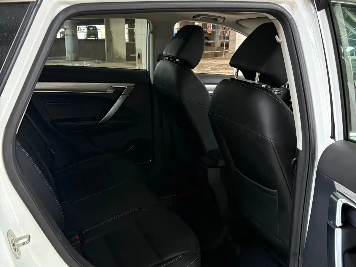 GEELY AUTOMOBILE BINYUE