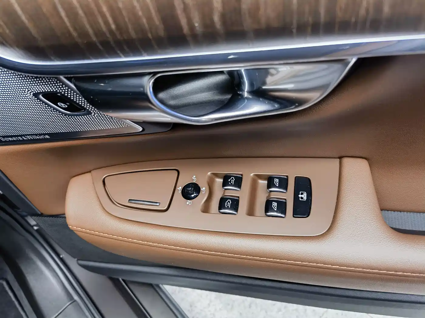 Фото 18 - Volvo S90