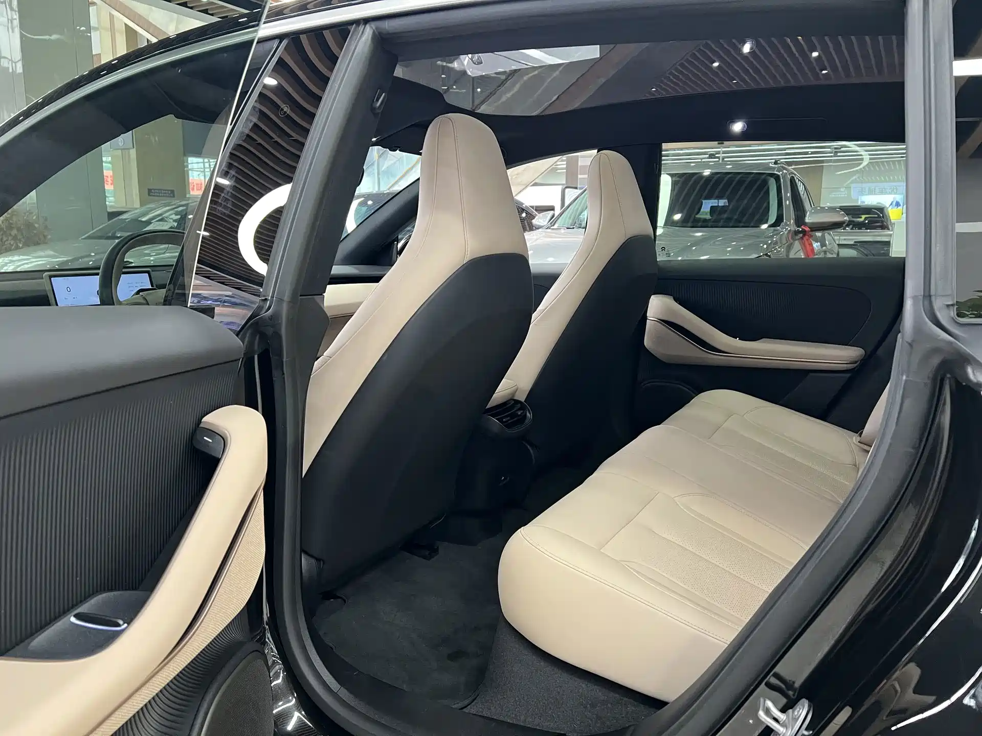 Фото 9 - NIO ET5T