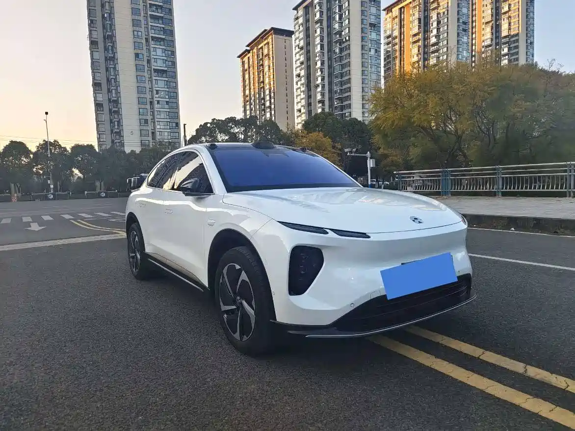 NIO NIO EC6