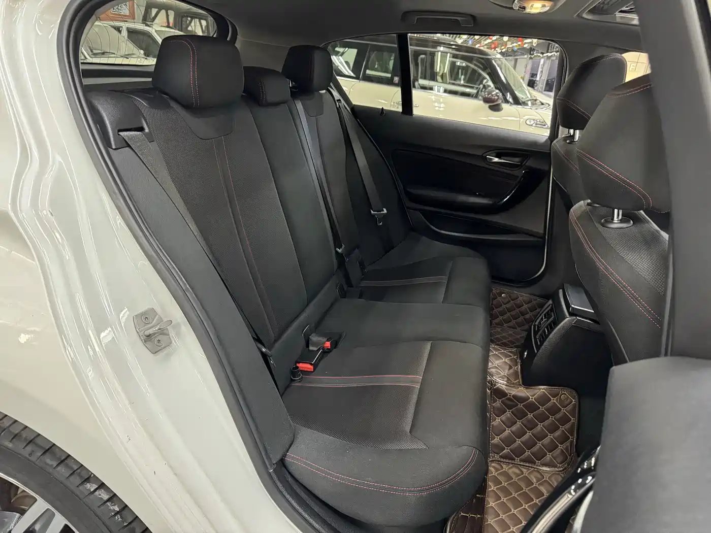 BMW 1 Series (Import) 2015 120i Sport Design Package фото 19
