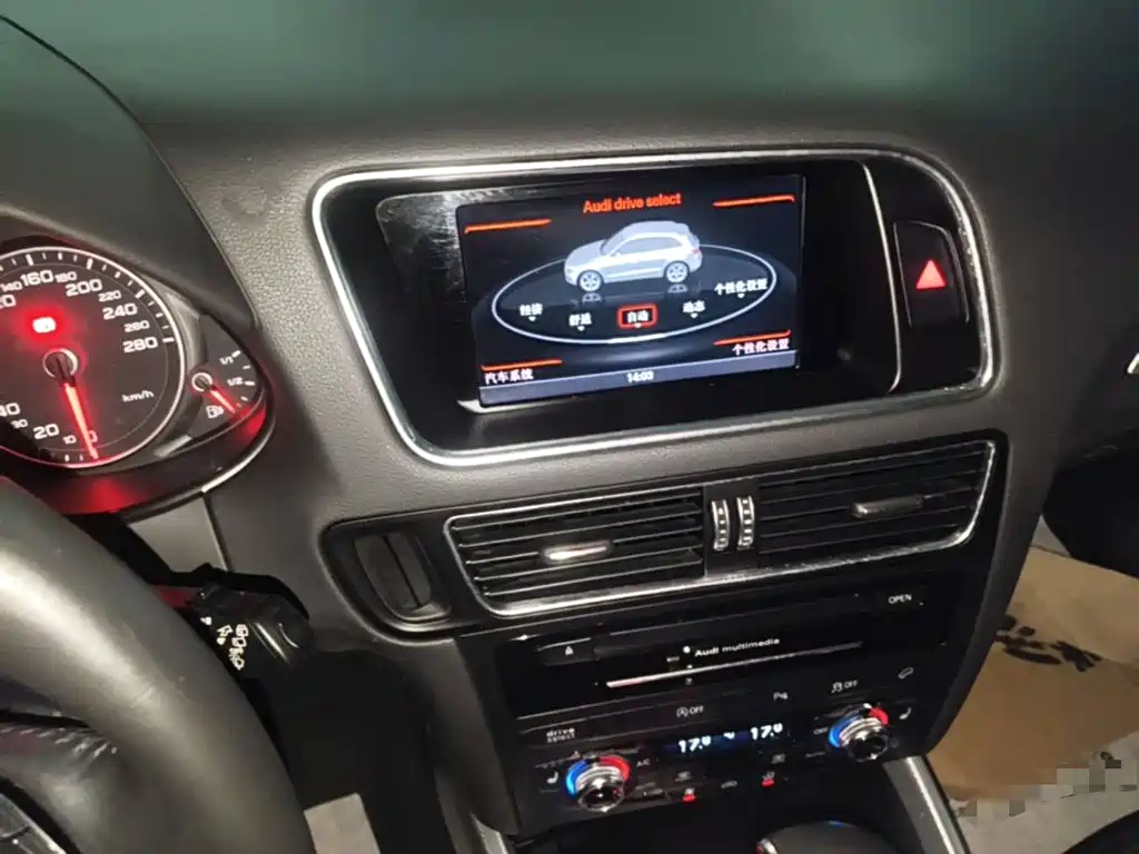 Audi Q5 (Import) 2016 2013 45 TFSI quattro Sport