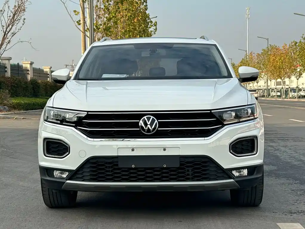 Volkswagen T-Roc, миниатюра 2