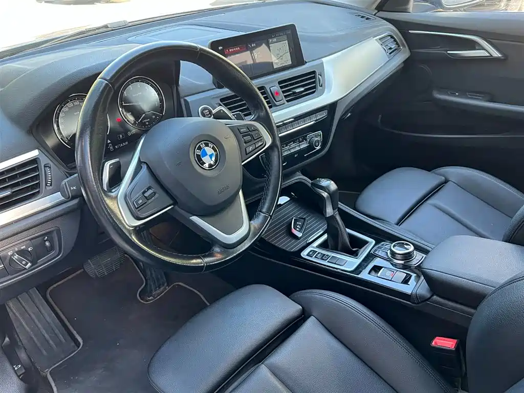 BMW 1 Series 2018 120i Design Package фото 7