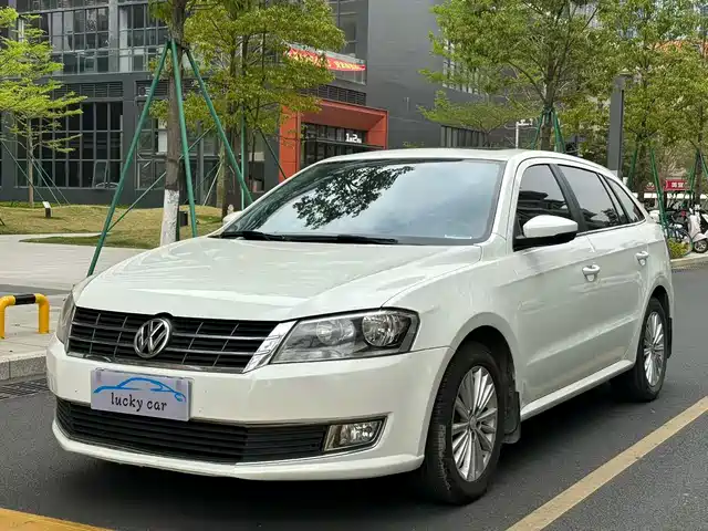  Volkswagen Lavida Tour 2013 1.4TSI Automatic Comfort